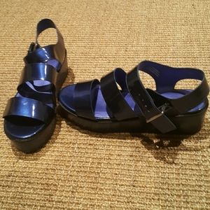 Platform sandals